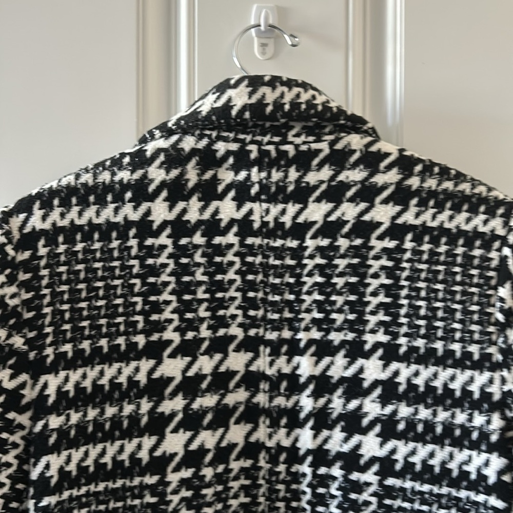 Forever 21 houndstooth coat - Picture 9 of 10